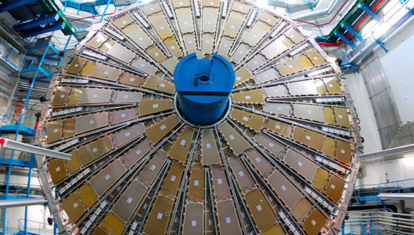 גלאי מיואונים בניסוי המדעי הגדול בעולם