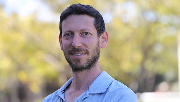 מזל טוב לד"ר רן פינקלשטיין על זכייתו במלגת מצוינות יוקרתית במדע וטכנולוגיה קוונטיים