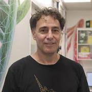 ביה"ס לכימיה מברך את פרופ' יובל אבנשטיין על זכייתו במענק היוקרתי ERC POC של האיחוד האירופי